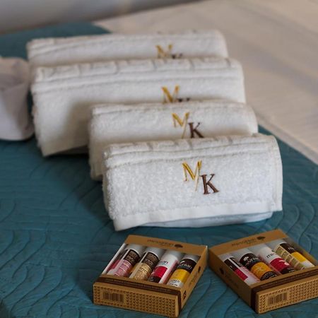 Mk Lux Suites - Steps To Beach Agios Nikolaos  Bagian luar foto