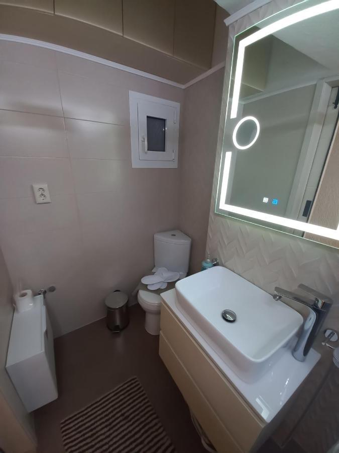 Mk Lux Suites - Steps To Beach Agios Nikolaos  Bagian luar foto