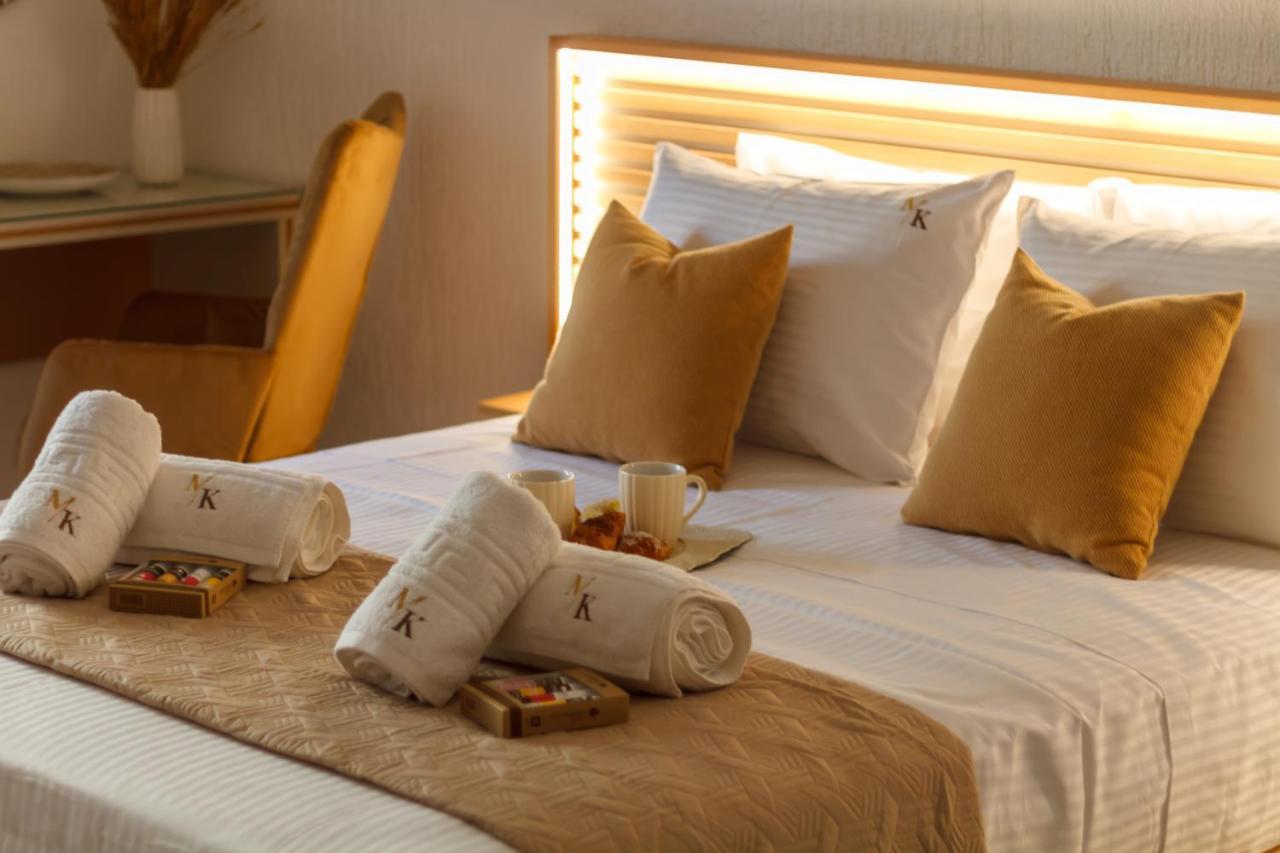 Mk Lux Suites - Steps To Beach Agios Nikolaos  Bagian luar foto